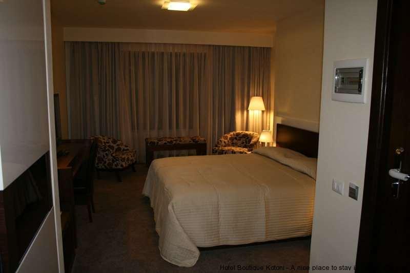 Boutique Hotel Kotoni Tirana Habitación foto